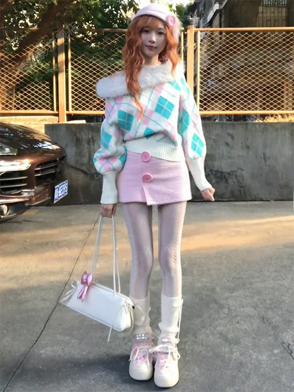 

Новый зимний топ в корейском стиле: розовый вязаный свитер на одно плечо с меховым воротником, свободный крой, длинный рукав, V-образный вырез