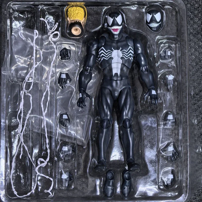 16 cm MAFEX 088 Venom Spider-Man Figura PVC Carnage Venom Teste intercambiabili Giunti posizionabili Modello di azione Regali di Natale Giocattolo