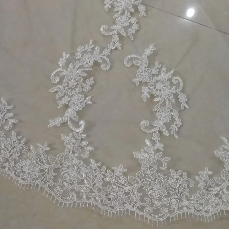 Wedding Veil Bridal Veil Embroidery Lace Edge Bride with Comb Cathedral Length Hair Accessories