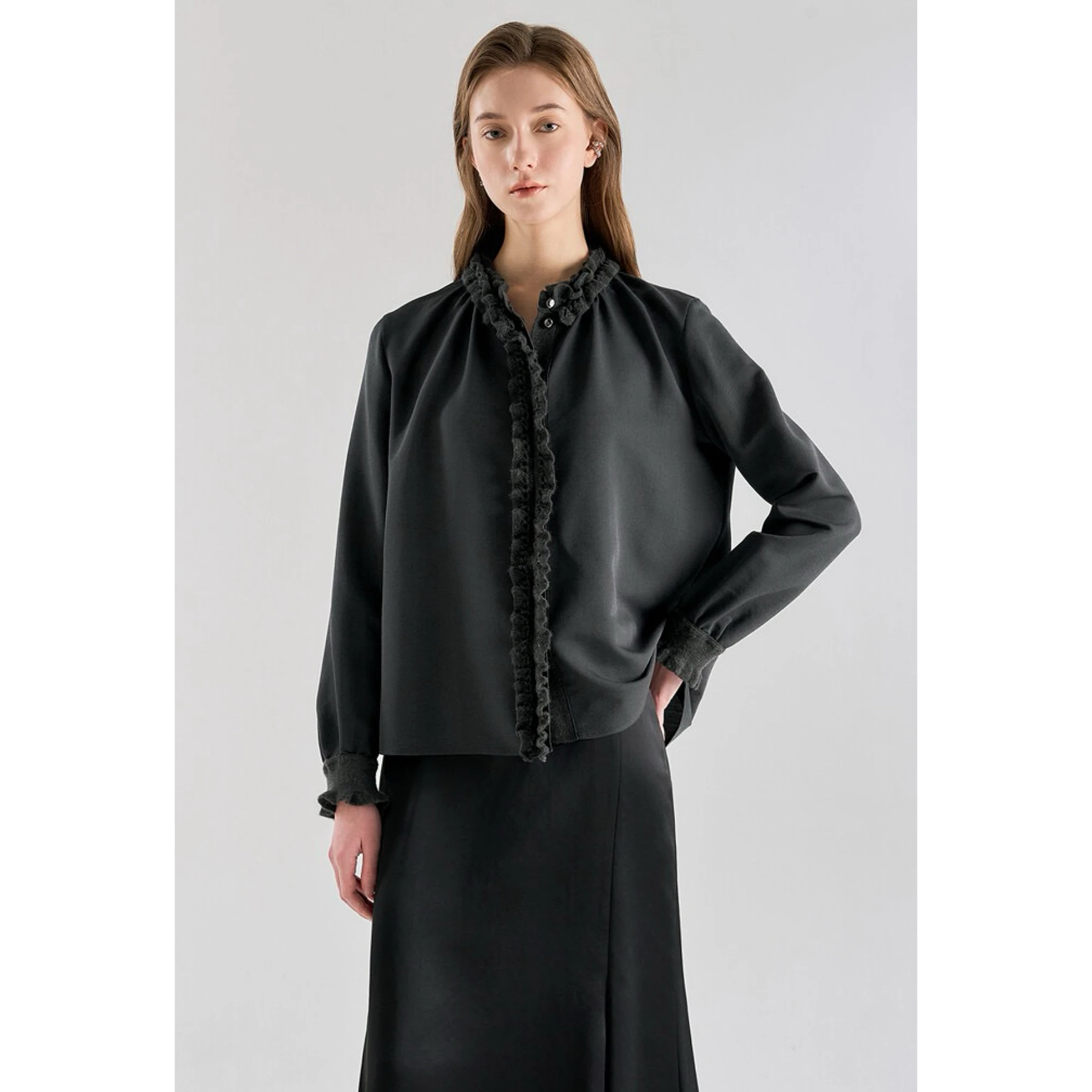 

Лонгслив Lemon Cheese LAN26 Spring Ele с деревянными вставками и рюшами, свободного кроя, с V-образным вырезом, однотонный