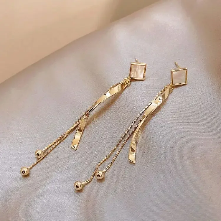 Fashionable and Personalized Tassel Long Style Exaggerated Face Slimming Earrings Korean Temperament Internet Famous Accessories