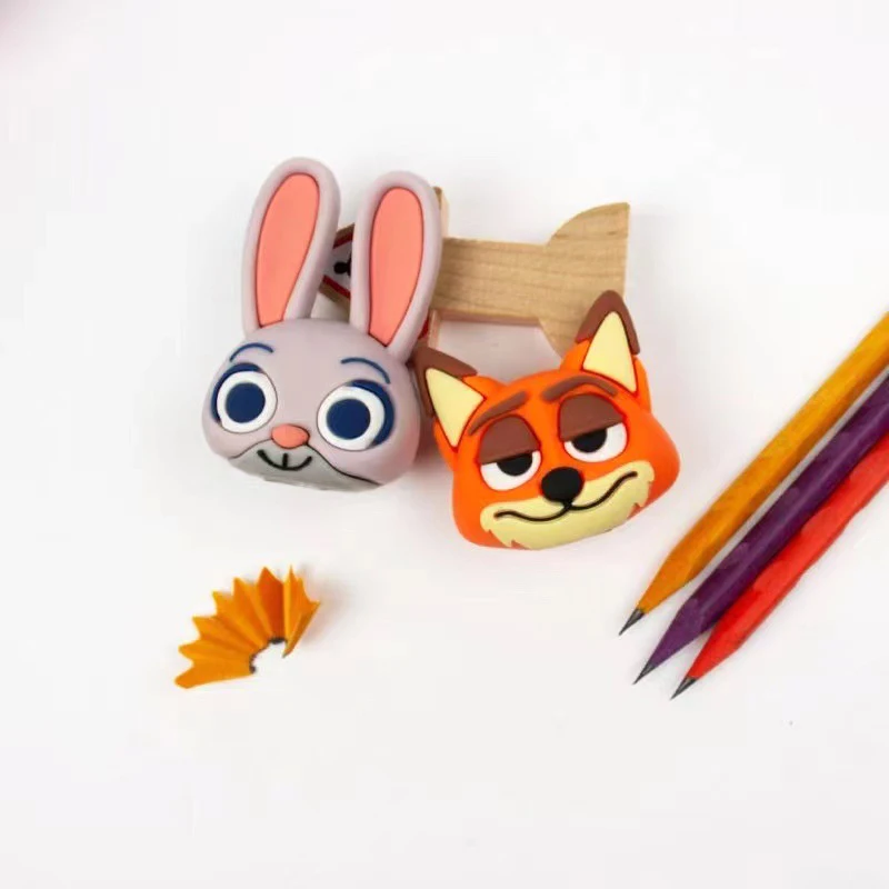 2 قطعة ديزني Zootopia مبراة قلم رصاص نيك وايلد جوديث لافيرن هوبس الكرتون براية أقلام اللوازم المدرسية جائزة الهدايا