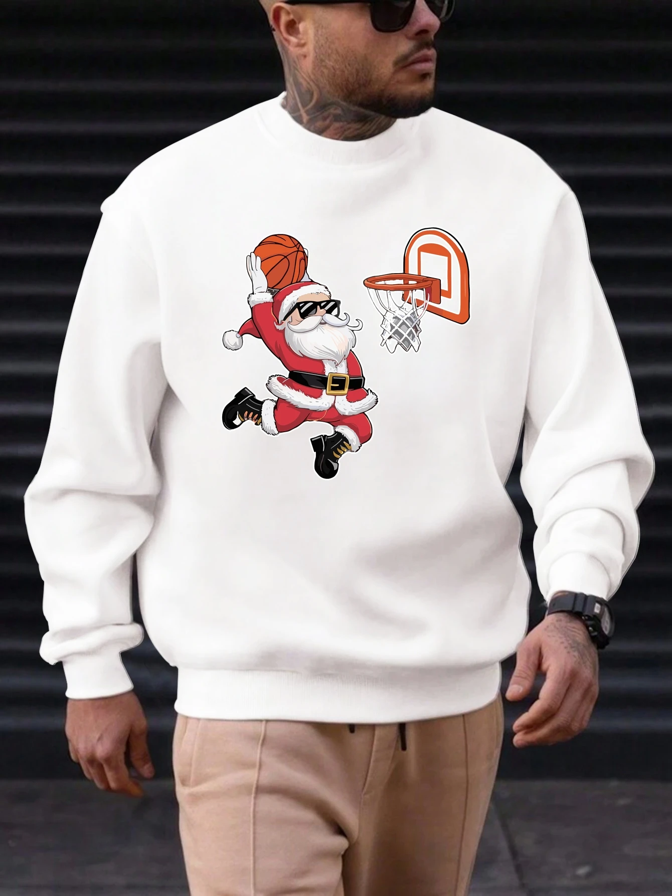 

Men's Cotton Crewneck Sweatshirt Christmas Santa Basketball Dunk Print 2025 Trending Casual Streetwear Top for Festival