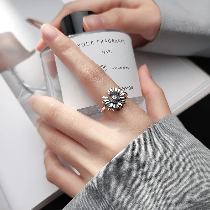 Очаровательные нестандартные геометрические открытые подсолнухи фотолинии фотоаксессуары