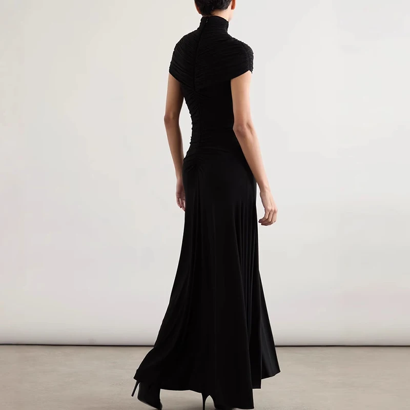 فستان نسائي أنيق برقبة دائرية وثنيات للنساء فساتين طويلة أنيقة على شكل حرف a للربيع والصيف وأكمام قصيرة للتنقل