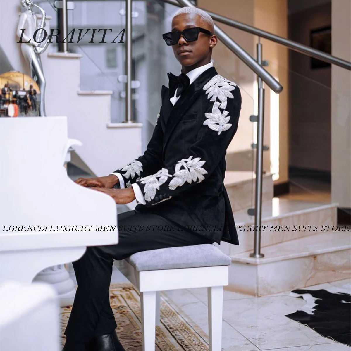 カスタムメイドのキラキラ輝くダイヤモンドオーナメント付き2ピースセット メンズスーツ グルーム 男性用プロムブレザー スリムフィット ウェディングタキシード 男性用スーツ