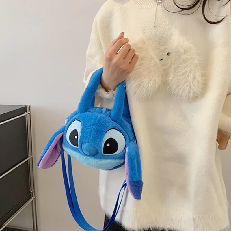 Disney Stitch Plush Messenger กระเป๋าการ์ตูนผู้หญิงแฟชั่นไหล่กระเป๋าน่ารักอะนิเมะสไตล์น่ารักตุ๊กตากระเป๋าถือของขวัญวันเกิด