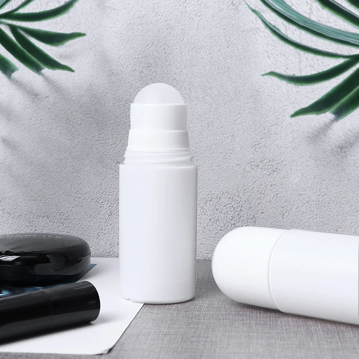 30ml 50ml Plastic White Roller Bottle Empty Refillable Rollerball Bottles For Deodorant Essential Oils Perfume Cosmetics