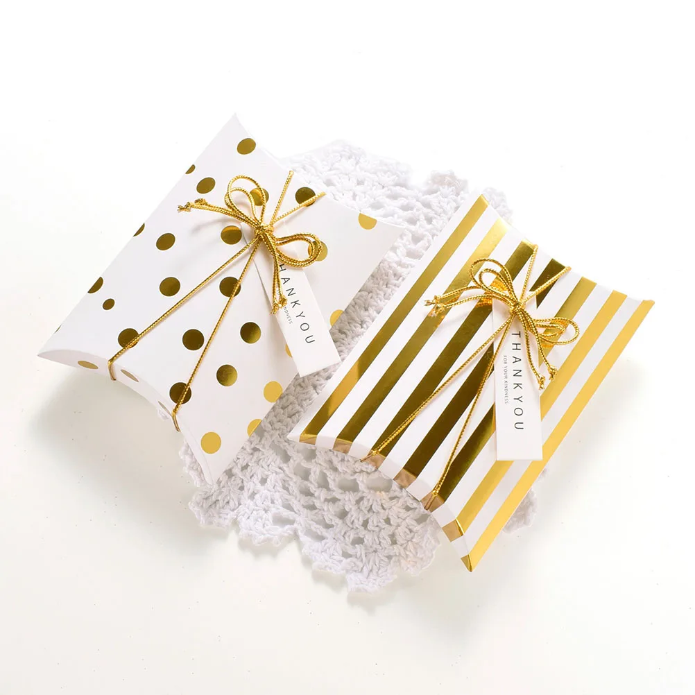 

50pcs Wedding Candy Boxes Paper Pillow Design Dot Stripe Gold Stamping Treat Gift Boxes For Wedding Party Favor Packaging