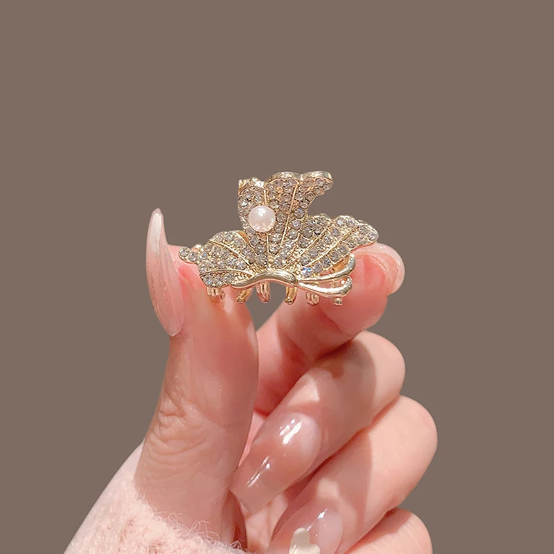 

New Korean Style Alloy Rhinestone Pearl Hair Crab Claw For Girl Women Headwear Summer Sweet Cute Butterfly Side Barrettes