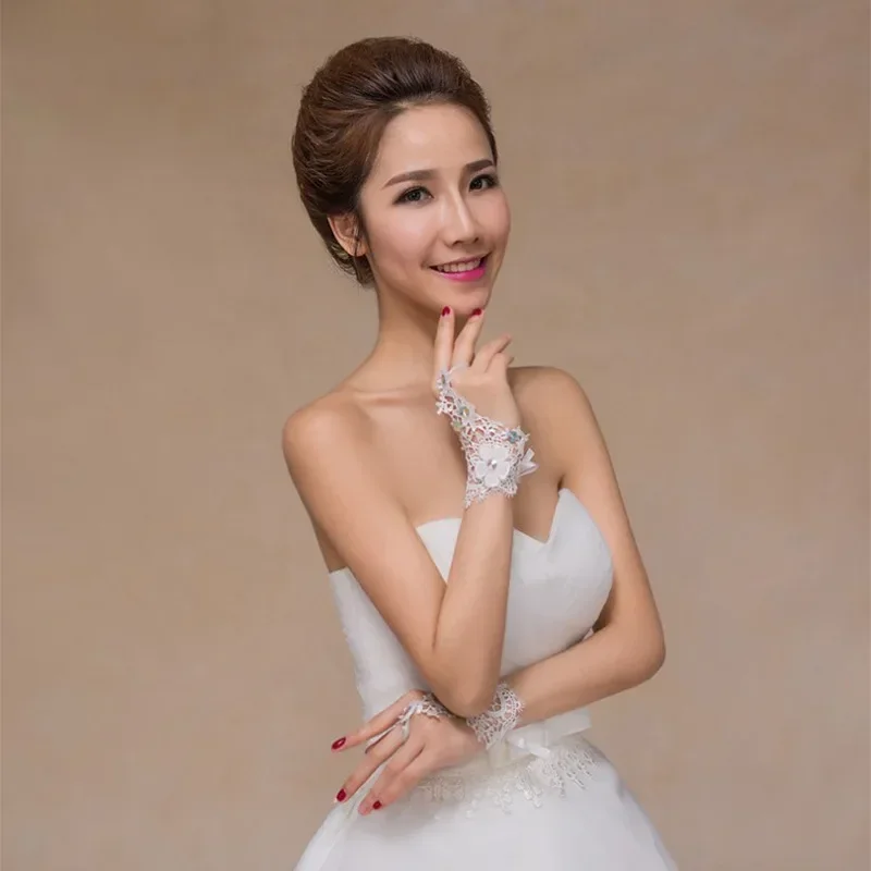 Accessories Fashion Elegant Simple Flower Crystal Embellished Lace Bridal Wedding Gloves