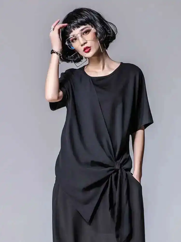 

Women Black Asymmetric Chiffon Pleated Big Size T-shirt New Round Neck Short Sleeve Fashion Spring Summer