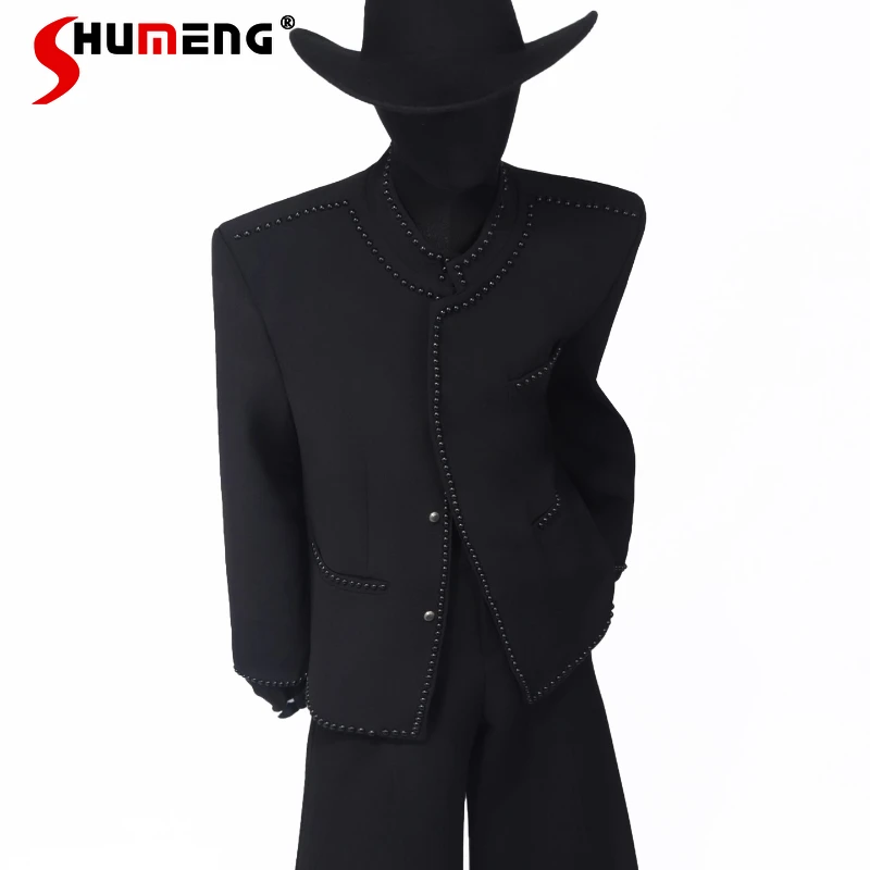 

Men's 2025 Autumn New Personality Rivet Coats Male Stand Collar Jackets Short Style Padded Shoulder Long Sleeve Handsome Tops