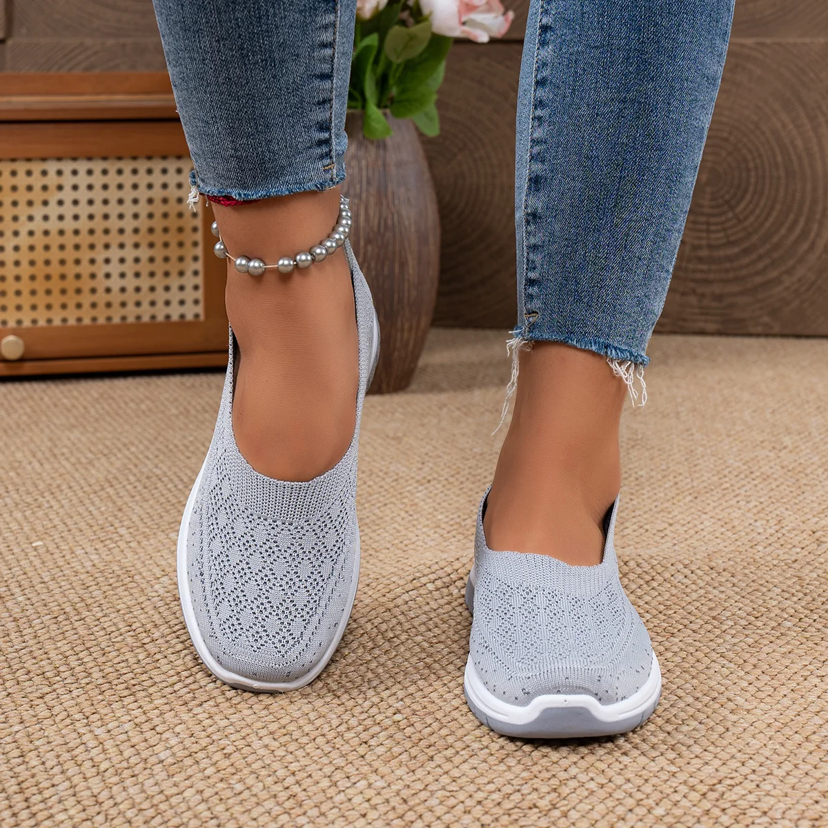 

Women's casual shoes, flat outdoor lightweight walking women's shoes, comfortable and breathable mesh shoes, free shipping