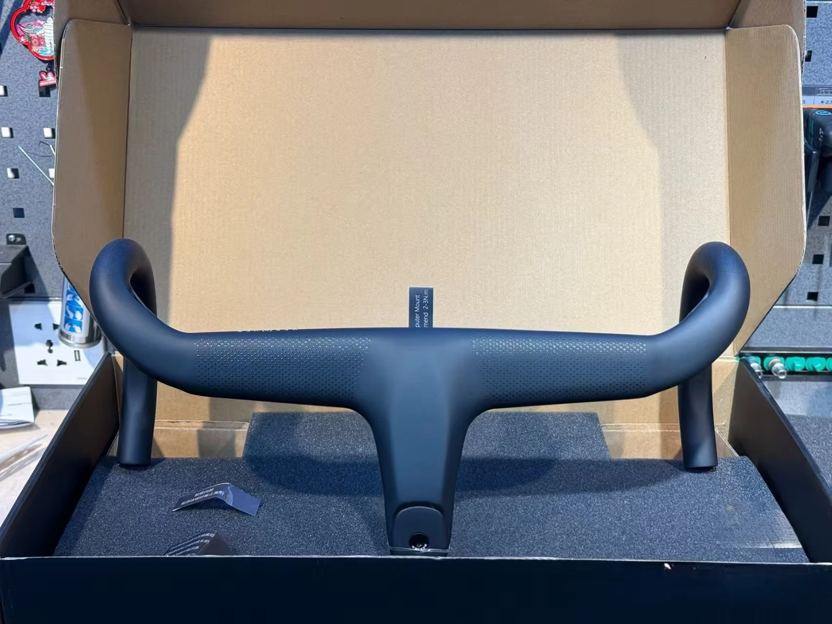 مقبض من ألياف الكربون لدراجة الطريق EXS t AeroVer، مع محول 31.8 مم من ألياف الكربون المدمجة، مقبض منحني 28.6 مم داخليًا بالكامل