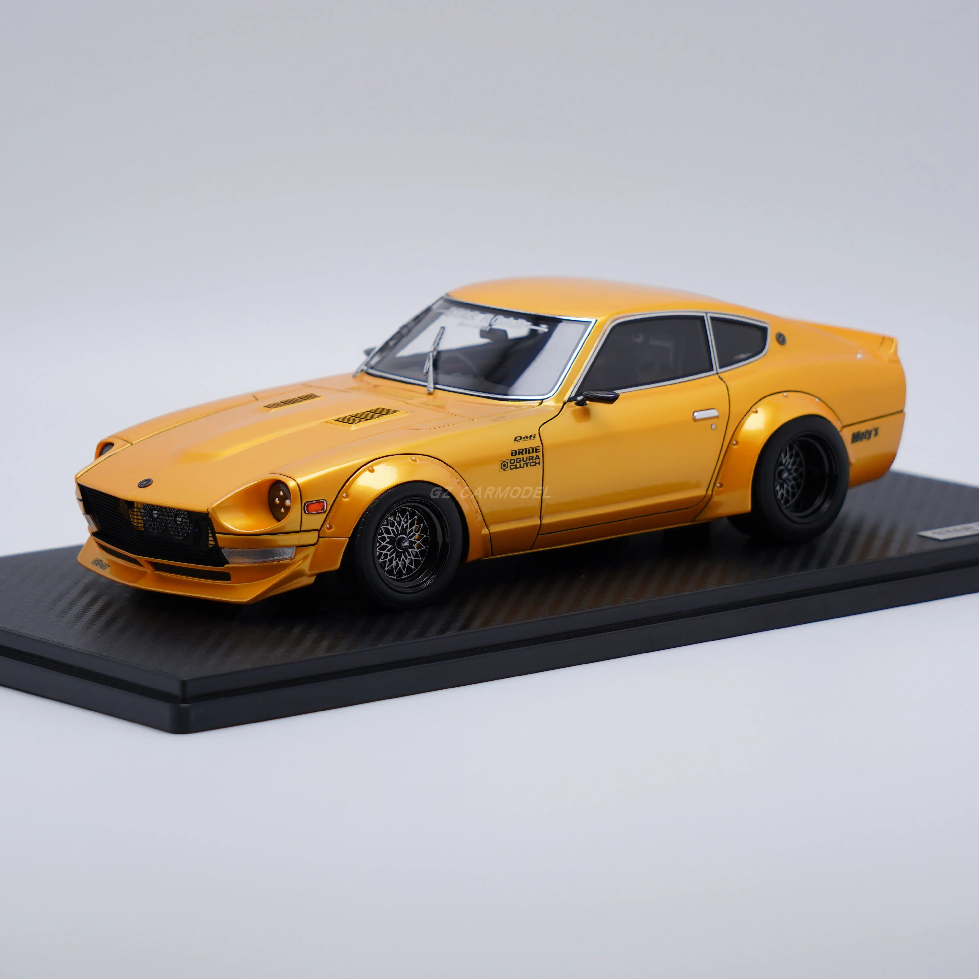 IG 1:18 Fairlady Z S30 STAR ROAD Yellow IG3110 JDM Simulation Limited Edition Resin Metal Static Car Model Toy Gift