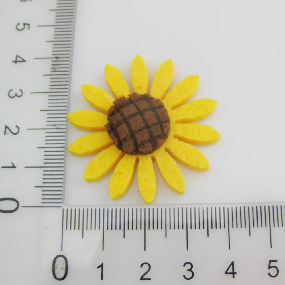 PANNSW 30Pcs DIY Scrapbooking Accessory 2CM/3CM/4CM/6CM/8CM 3MM Thick Sunflower Felt Appliques For Craft Decoration
