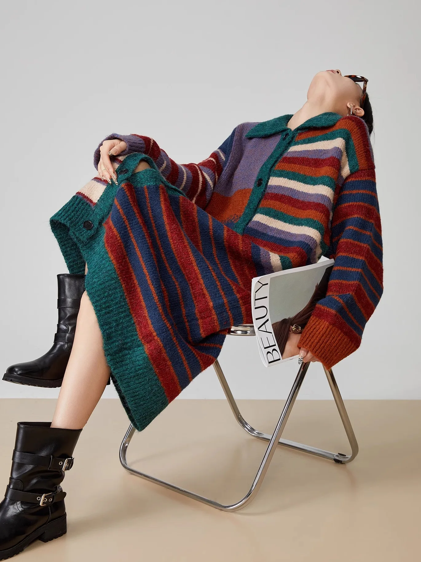 

Ретро-кардиган в американском стиле с полосками, длинный вязаный свитер-пальто для женщин, уникальный дизайн, открытый вязаный кардиган из полиэфирного волокна