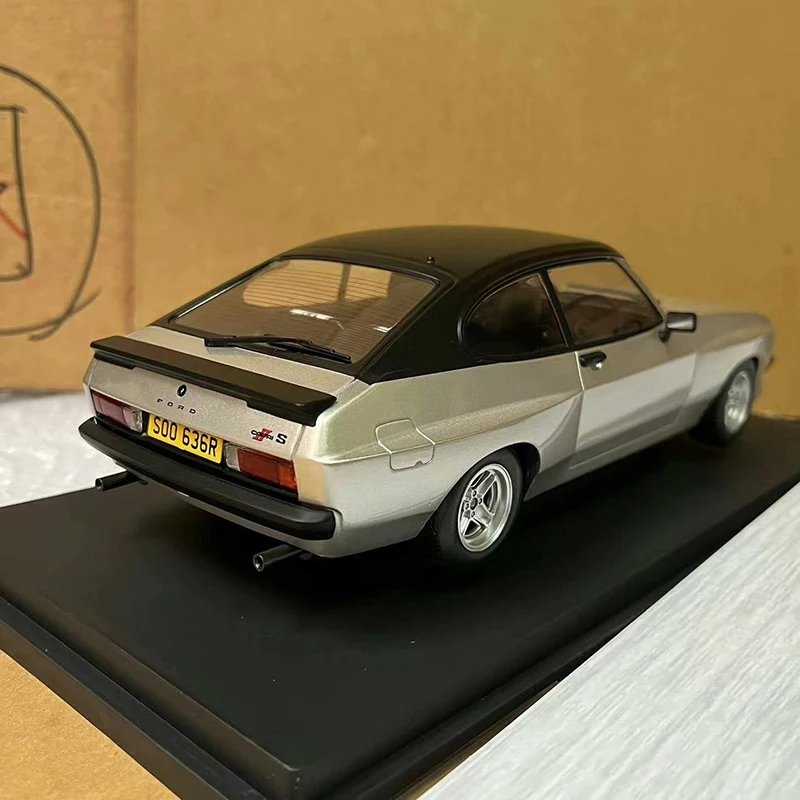 Diecast 1:18 Ford Capri MK II simulazione in lega modello di auto giocattolo da collezione regali ornamenti