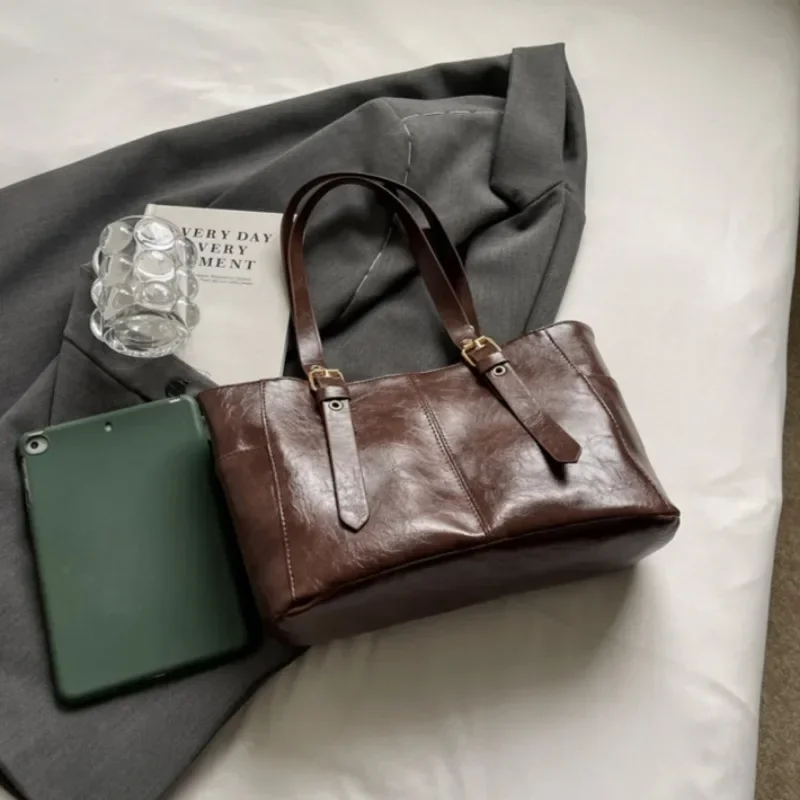 2024 New Korean Retro PU Leather Chain Shoulder Bags Women Fashion Black Large Capacity Tote Bag Female High-quality Handbags