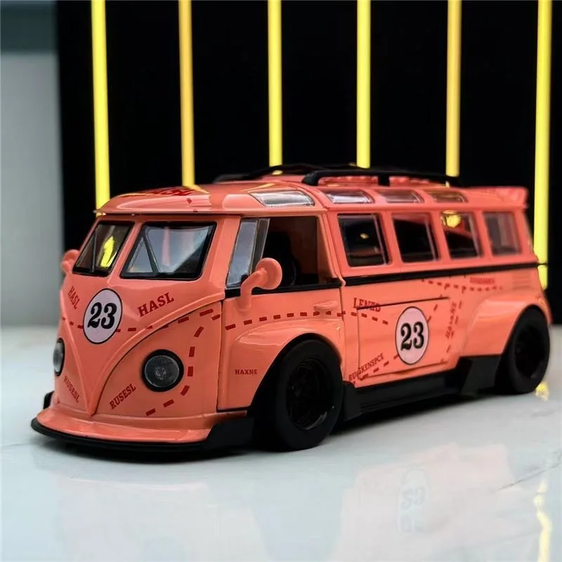 

1:24 Volkswagen T1 Bus Gulf Oil Martini Low Ride Wide Body Modified Alloy Metal Diecast Model Car Sound & Light Hobby Gifts Boy