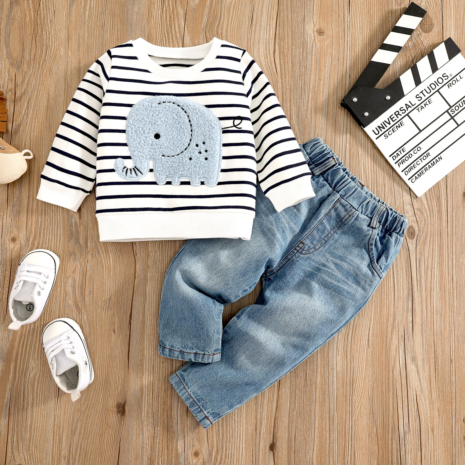 

PatPat 2pcs Baby Boy 95% Cotton Long-sleeve Elephant Embroidered Striped Sweatshirt & Denim Jeans Set