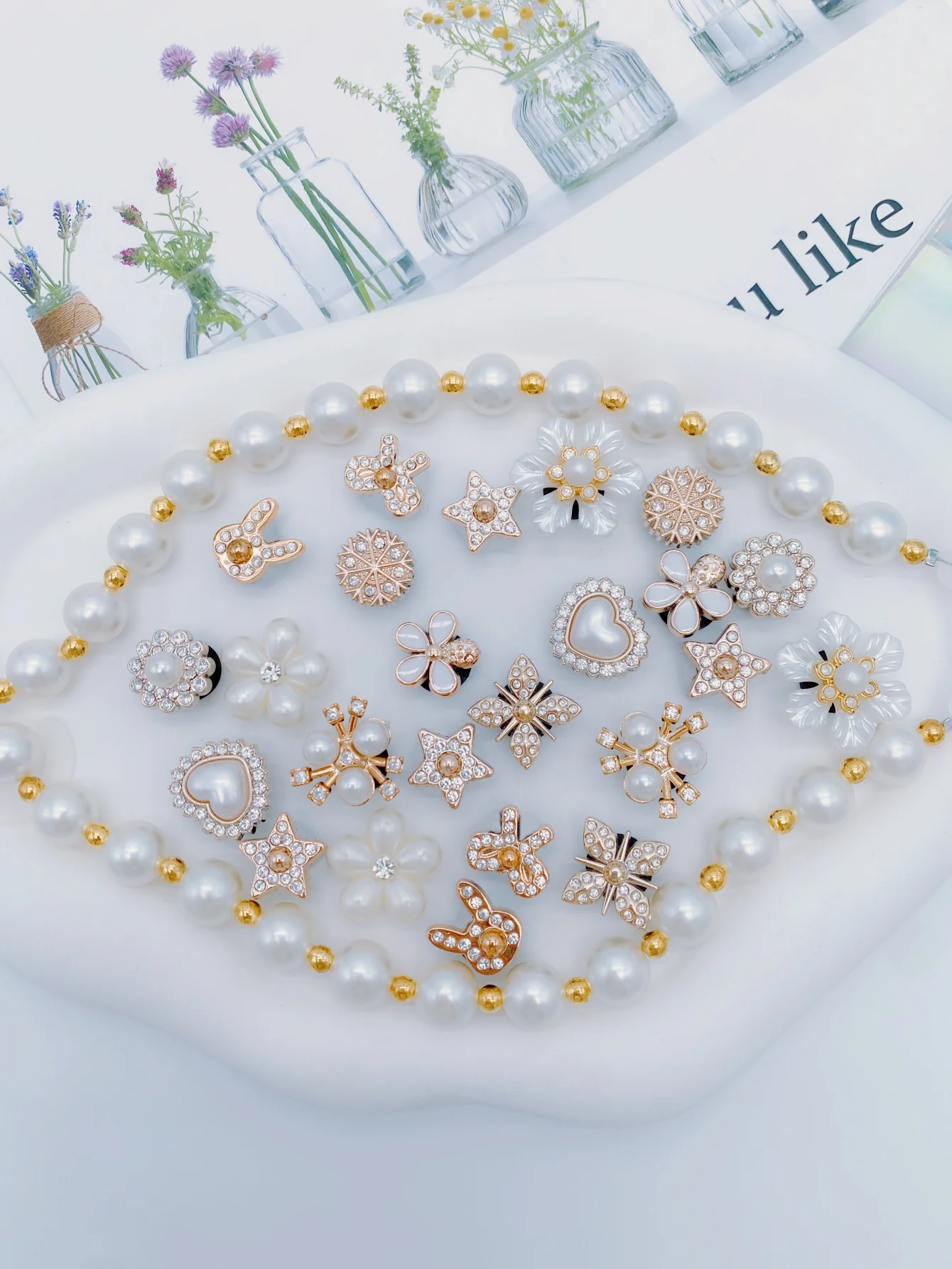 26 حذاء تمساح (زهرة ABS لؤلؤية بستة بتلات، فيونكة، نجمة، أرنب صغير، قلب، إلخ.) الملحقات - سهلة التركيب وقابلة للفصل