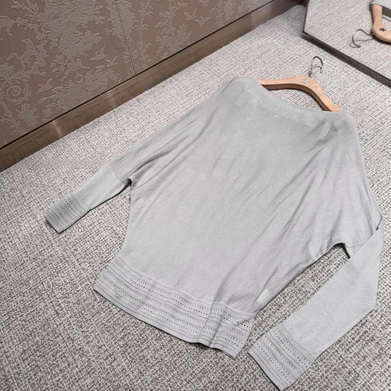 

Zearzz Lazy Sle Knitted Top with Hook Design Batwing Sves Slant Collar Casual Loose Fit Women's Overhead Knitwear