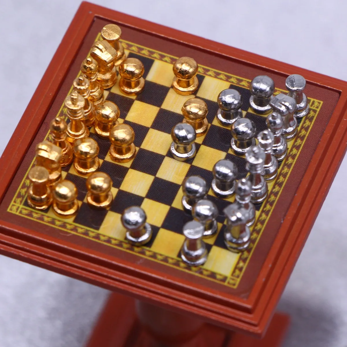1:12 Scale Dollhouse Miniature Metal Chess Table, BJD Miniature Food Scene Props