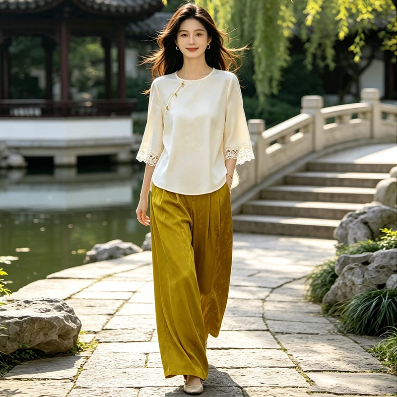 New Chinese Style Autumnal Heavy Embroidery Lace Patchwork Wide Leg Pants Set with Improved Design And Button Detailing