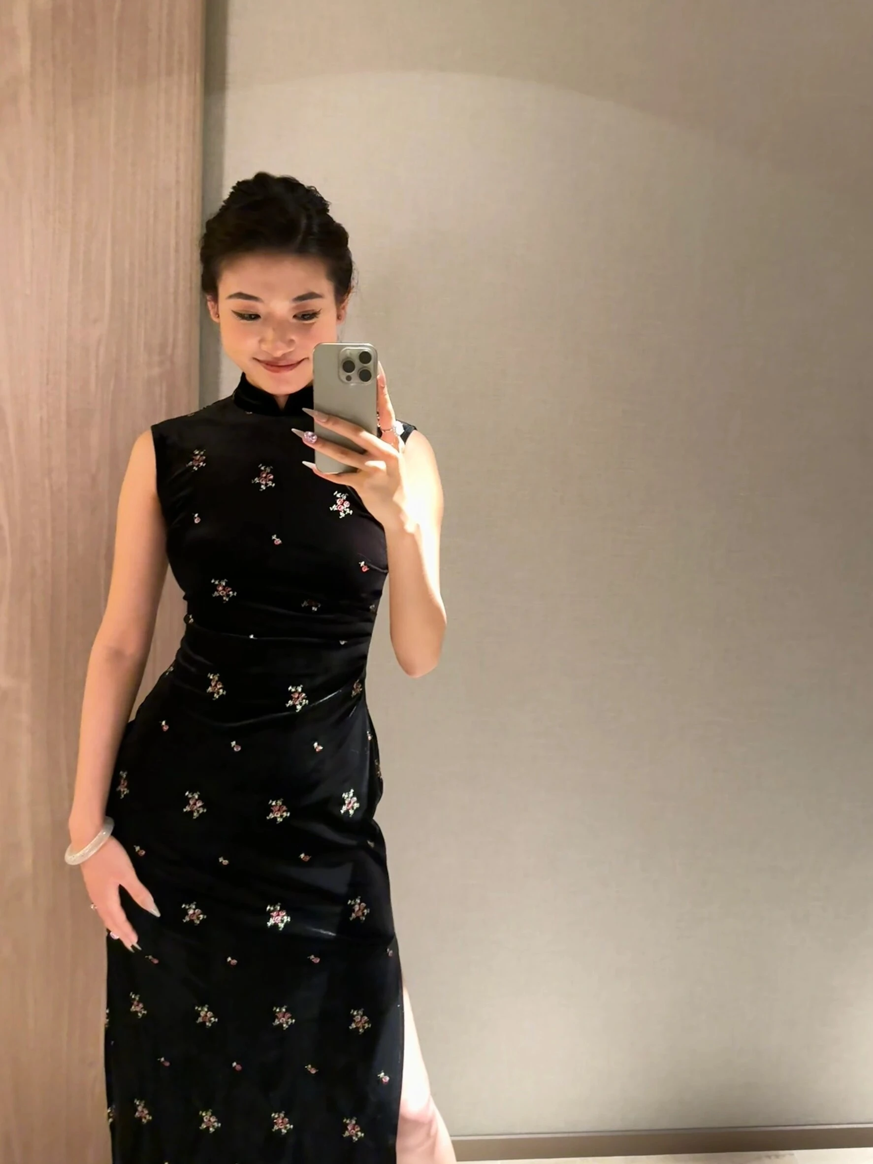 

plus Size New Chinese Sle Floral Embellied Bla Velvet Dr Women's Slimming Long Skirt Korean Sle Wrap Ne Svel