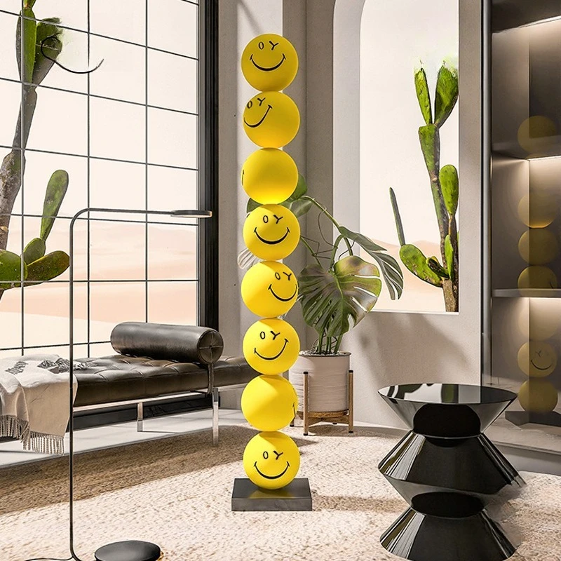 Creative Smiley Art Ornament High-end Installation Sculpture Ornament Bedroom Large Ornament