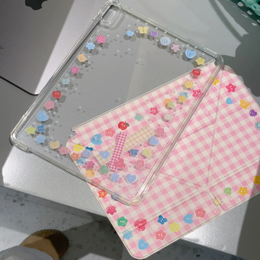

Button Pink Checkered Pattern Kawaii Y2K Cover For iPad Pro 13 11th M5 M4 12.9 A16 10 8 7 9th 10th Air 11 M2 M3 Mini Tablet Case