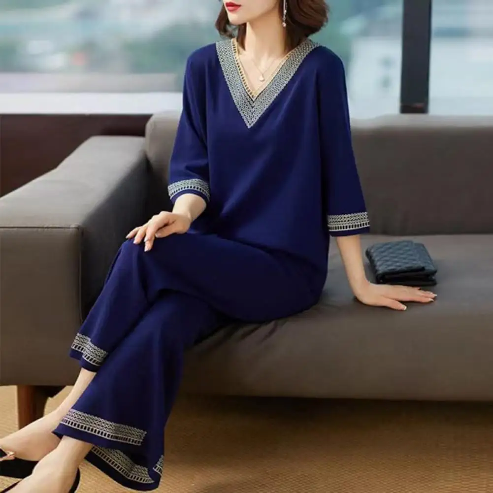 Women Suits Stylish Comfortable 2pcs/set V Neck Suits for Middle-aged Casual Fashion with Minimalistic Charm Elderly Women Suits