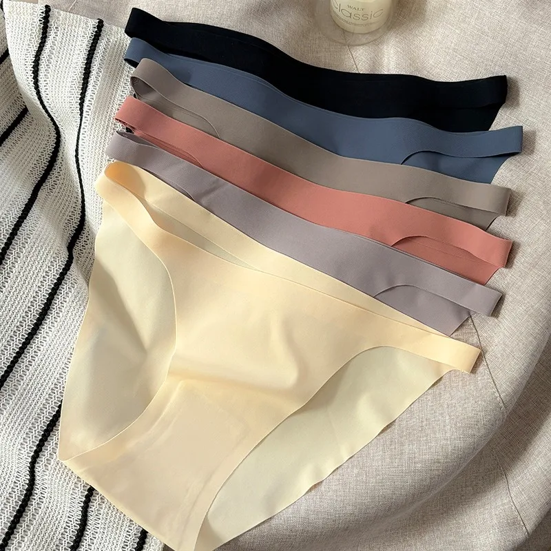 

1PC Seamless Panties Ultra-thin Thongs Women Ice Silk Underwear Sports Panty Low Waist G-string Female Soft Solid Tangas