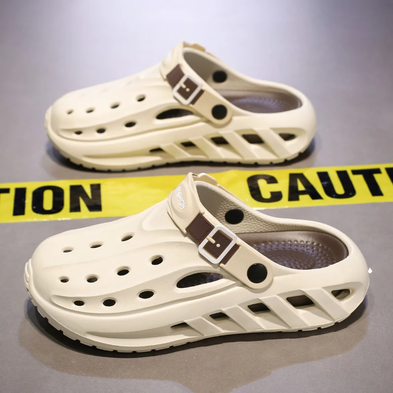 

Mens Sandals Summer Casual Clogs for Men Lightweight Non-slip Beach Shoes New Design Garden Shoes Closed-toe Fashion Slippers