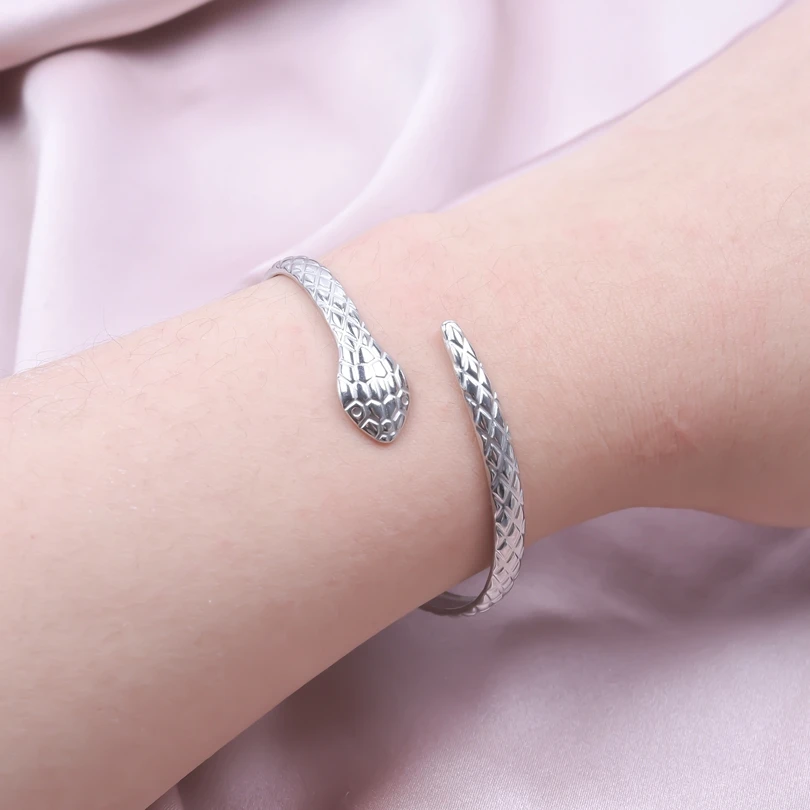 Fashion Simple Snake Shaped Open Cuff Bracelet Handcrafted Punk Stainless Steel Cuff Bangles Women Girls Birthday Jewelry Gifts