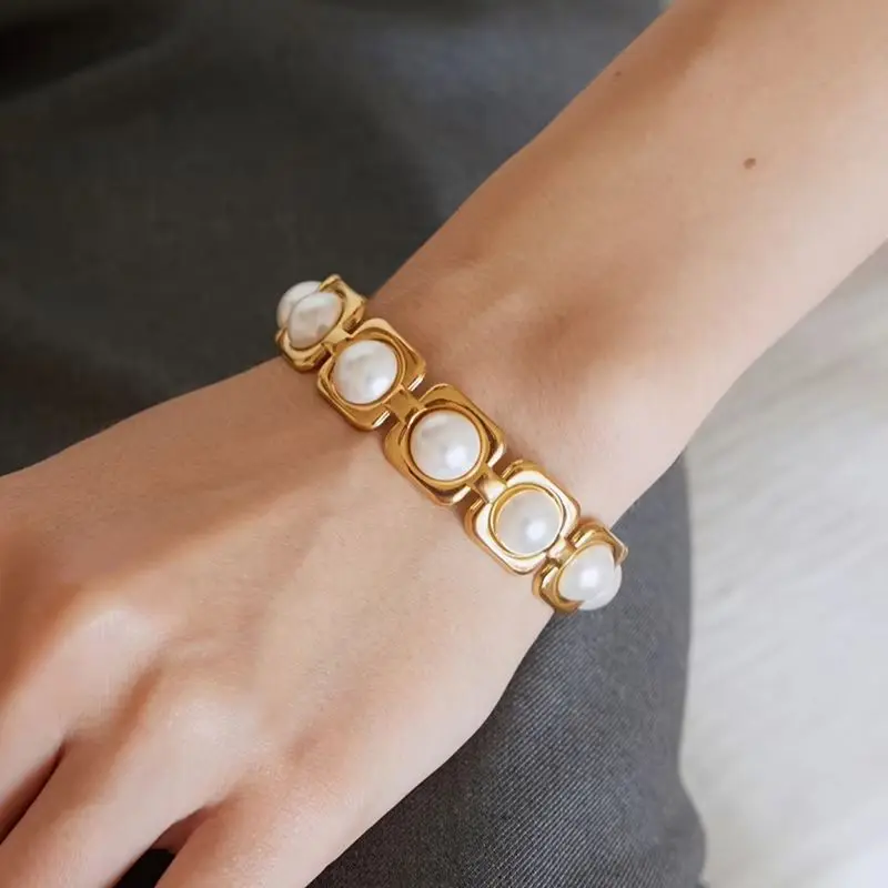 Uworld Vintage Imitation Pearl Cuff Bracelet For Women Minimalist 18K Gold Plated Stainless Steel Open Bangle Fashion Jewelry