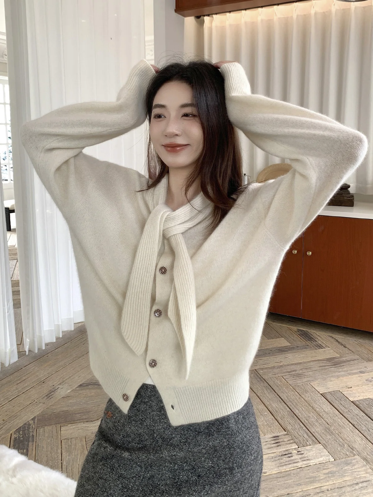 

Женский свитер TIWNS из мягкой шерсти, осенняя новинка, корейский дизайн, универсальный топ с бантом, длинный рукав, мягкий