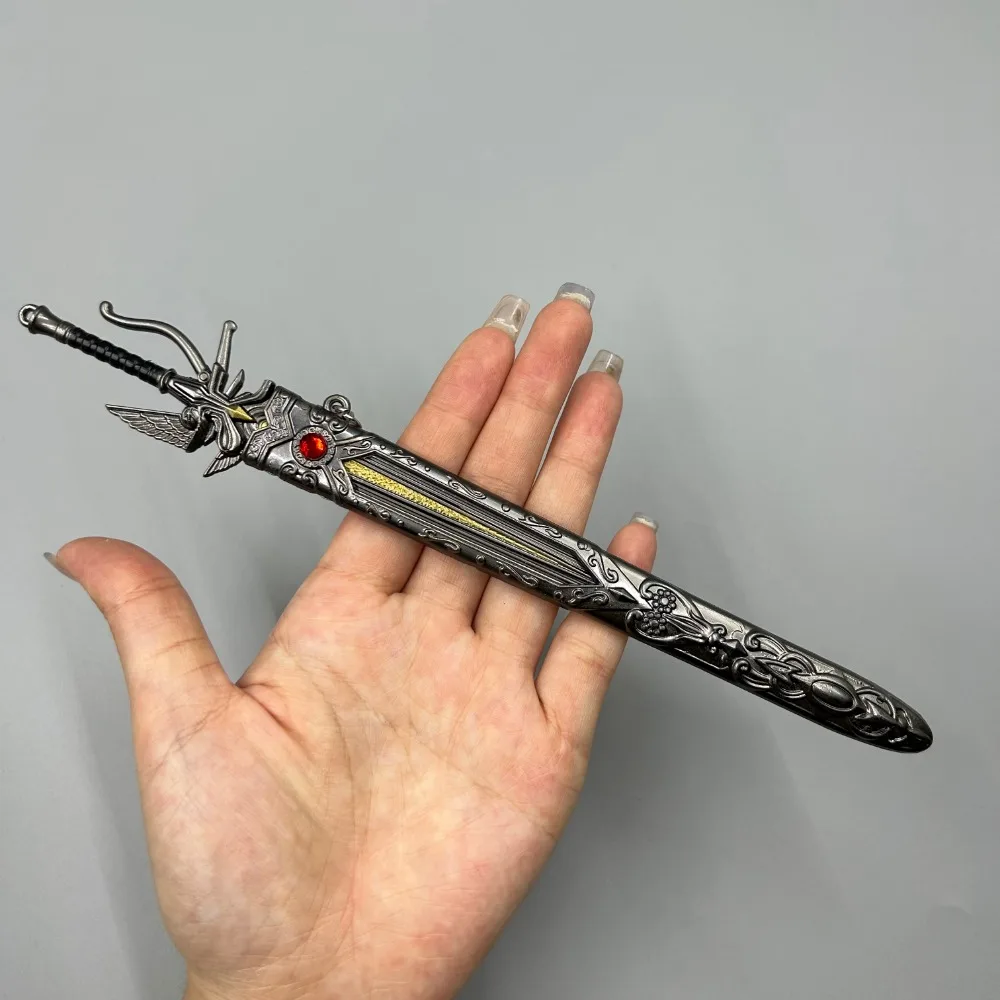 

22cm Kingsglaive Sword Keychain Final Fantasy XV Nokuto Game Peripherals Noctis Lucis Caelum Metal Sword Crafts Model Toys Boys