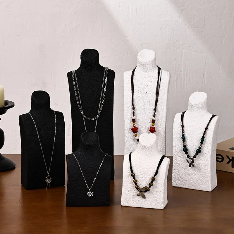 

Portrait Necklace Display Stand Resin Mannequin Jewelry Display Rack Jewelers Counter Neck Mold Vertical Pendant Jewelry Holder