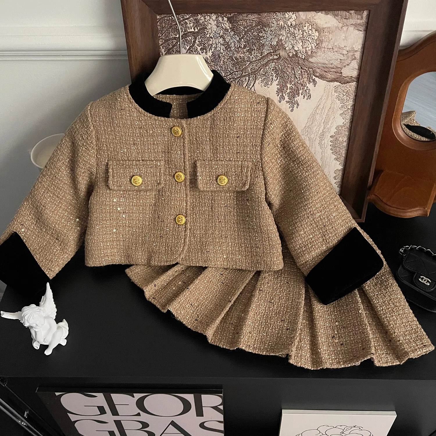 Childrens Sets Girl New Autumn Winter Fashion Crude Round Neck Loose Coat Short Skirt Adding Cotton Two Pieces 2024