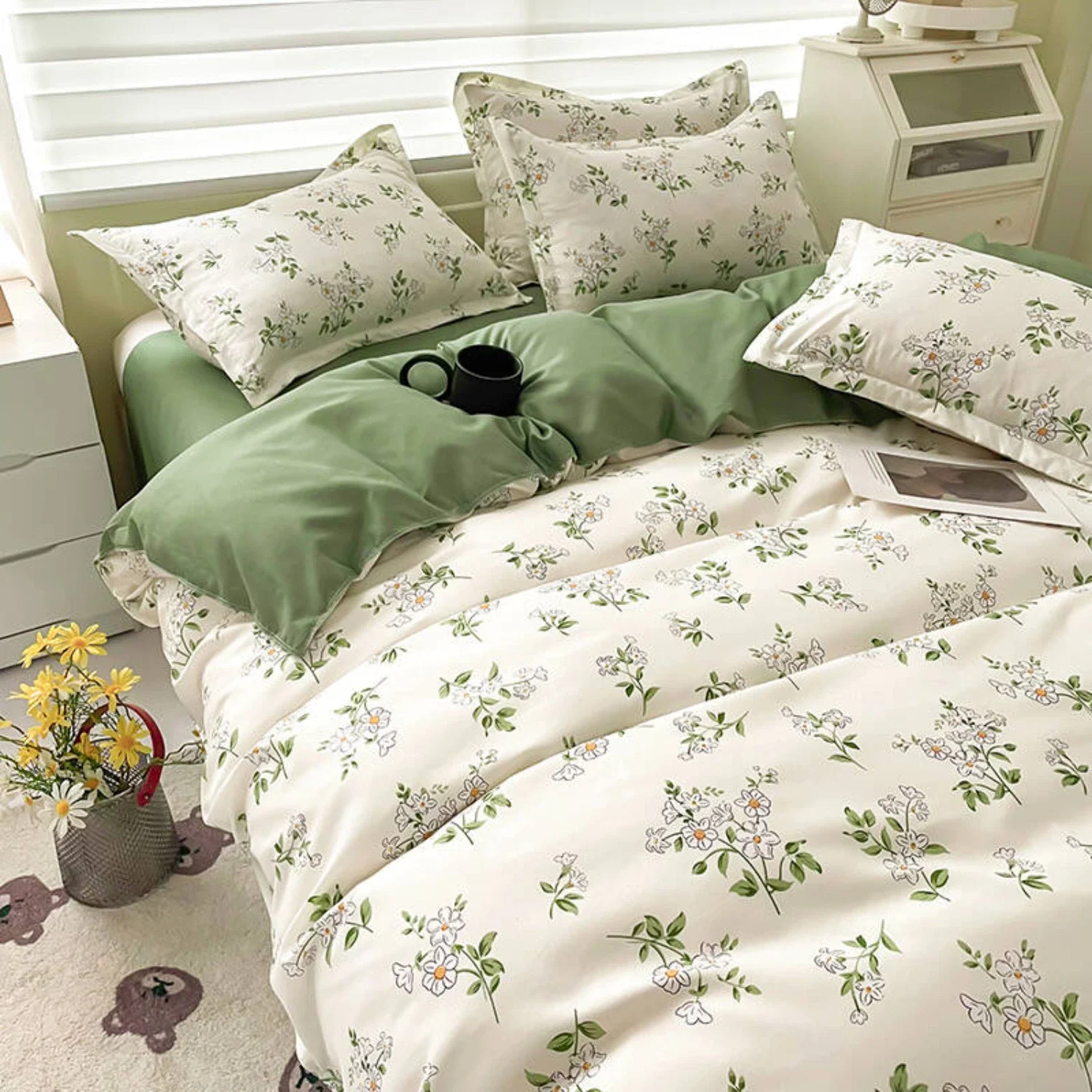 

Cozy Warm Floral Printed Cute Cartoon Full Queen Size Bedding Set with Soft Sheet and Pillowcases - Stylish and Comfortable Fill