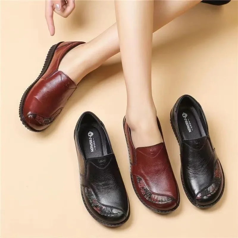 Women Vintage Genuine Leather Shoes  Floral Print Ballet Flats Black Ladies Retro Loafers Elderly Flat Shoes Soft Wide Moccasins