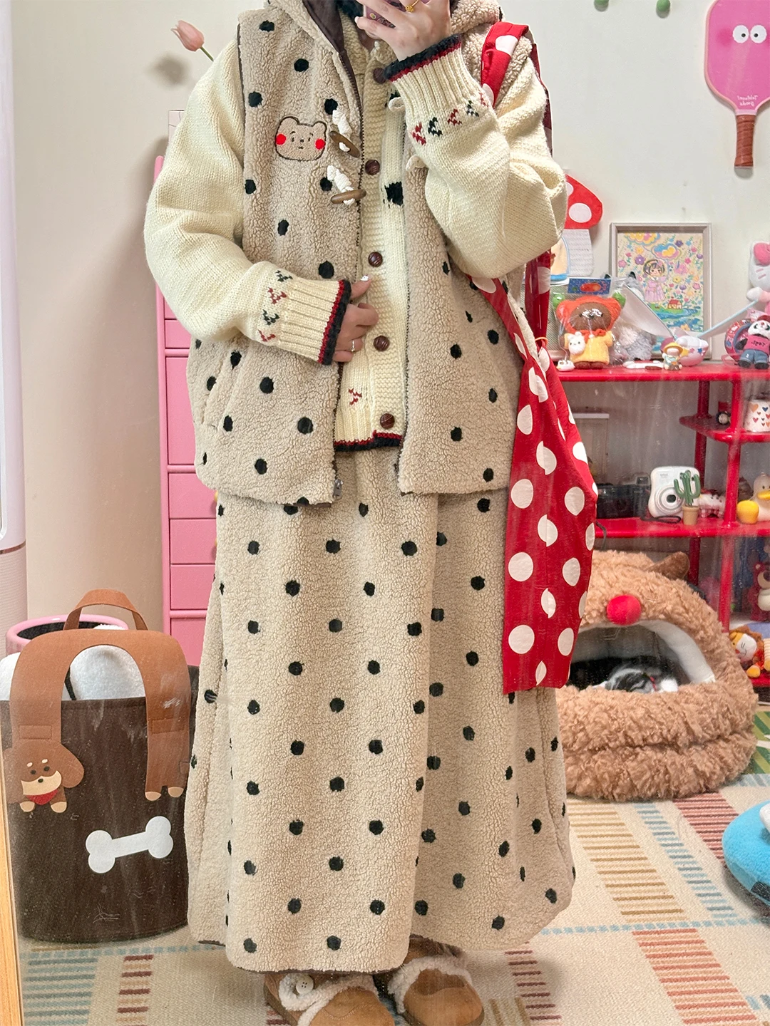 

Cute Sle Japanese Polka Dot Embroidery Lamb Fur Hooded Vest Skirt Two Piece Set for Girls Student Winter Loose Fit Single B...