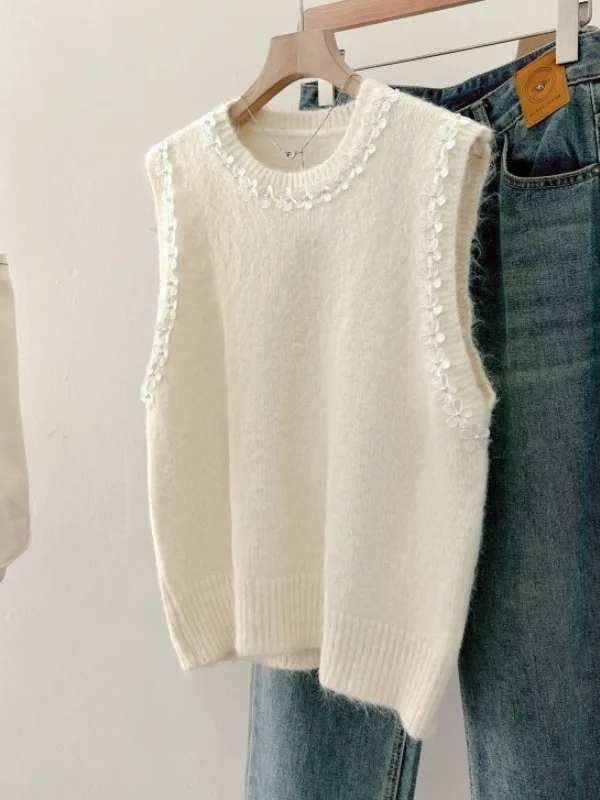 Knitted Short Vest Women's Outerwear Spring Autumn Large Size Micro Fat MM Slimming Top Layered Wear Knitted Flower Decoration