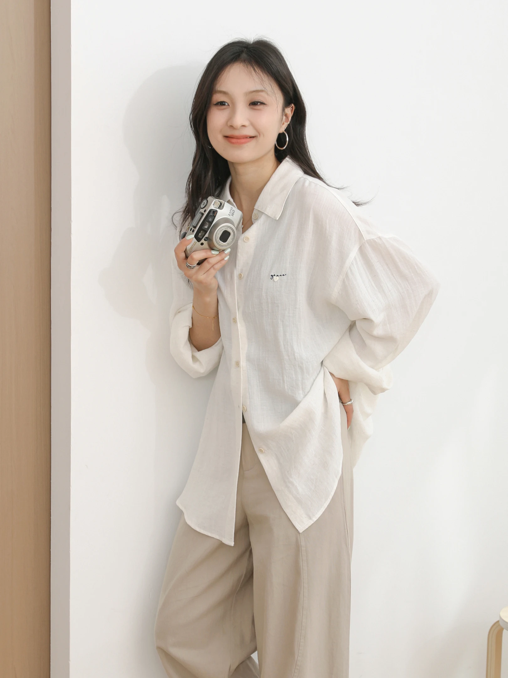 

Льняная женская рубашка Sanmu: новинка весна-лето, универсальная, дышащая, с защитой от солнца, свободного кроя, с длинными рукавами