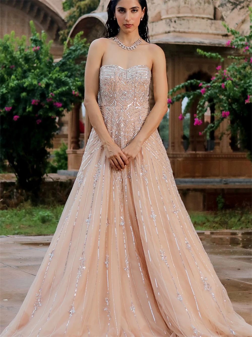 Romantic Strapless A-Line Prom Dress 2024 Elegant Tulle Evening Dresses Shiny Sleeveless Floor-Length Gown Vestidos De Novia