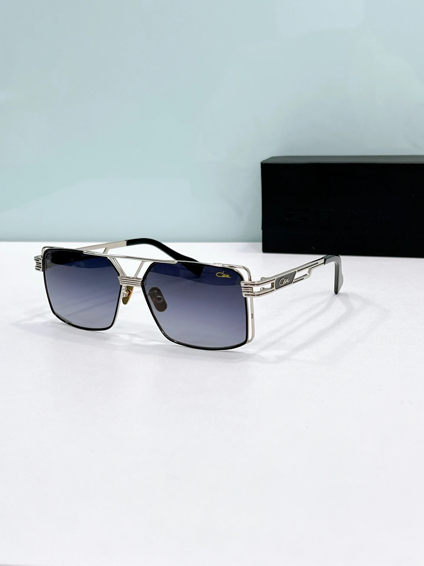 

New Arrival ORIGINALCAZAL MOD9111 Stylish Silvery Alloy Frame Men Eyewear Classic Vintage Polarized Gradient Women Sunglasses