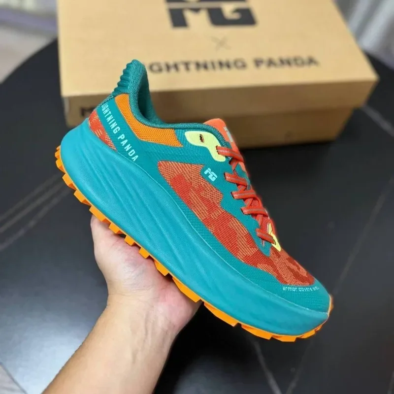 New Classic Brand Comfortable Wide Footed All Terrain Off-road Sport Shoe Hot Sale Couple Walking Jogging Shoe Athletic Running